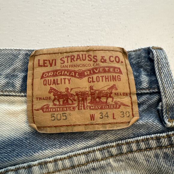 Levi's 505 Jeans Men’s 34x30 Regular Fit Straight Leg Blue Light Wash Denim - Picture 3 of 6